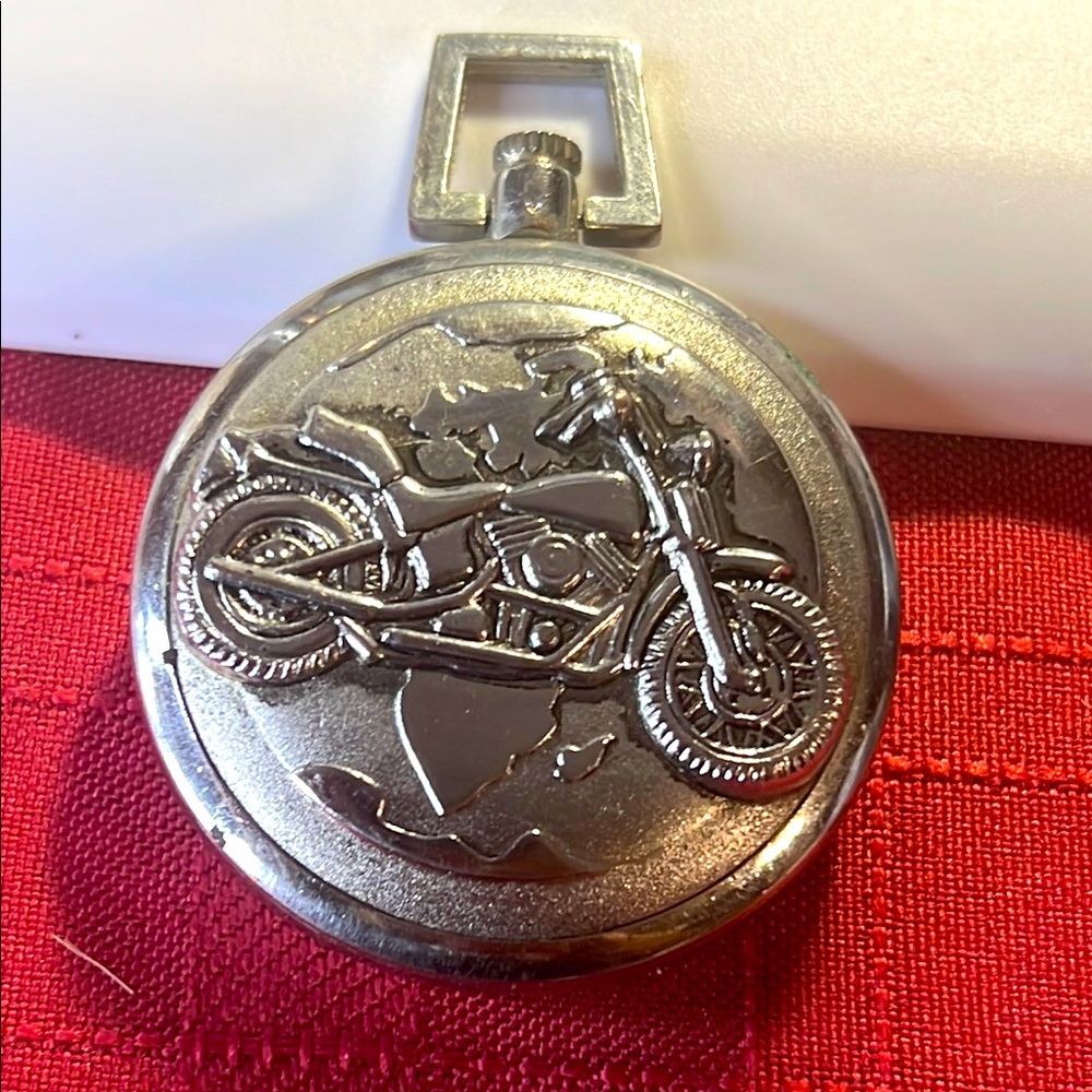 QUARTZ Silver Motorcycle Pocket Watch